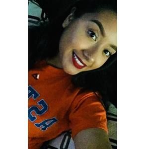 Meet your Posher, Araceli